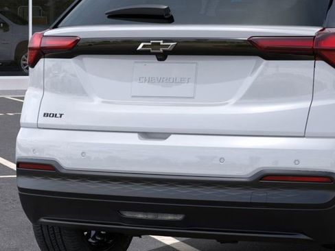 New 2027 Chevrolet Bolt LT w/ Comfort Package image 14
