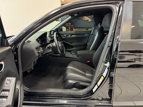Used 2023 Honda Civic Sport image 15