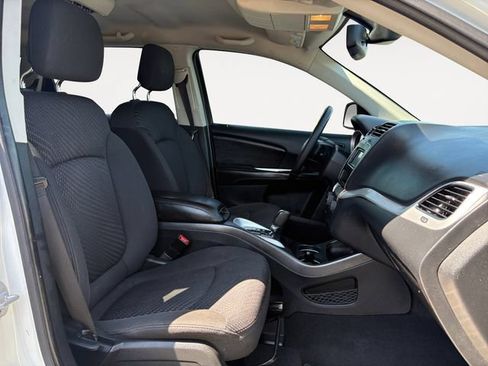 Used 2018 Dodge Journey SE w/ Popular Equipment Group AWD/4WD image 15