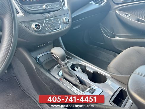 Used 2025 Chevrolet Malibu LT FWD image 20