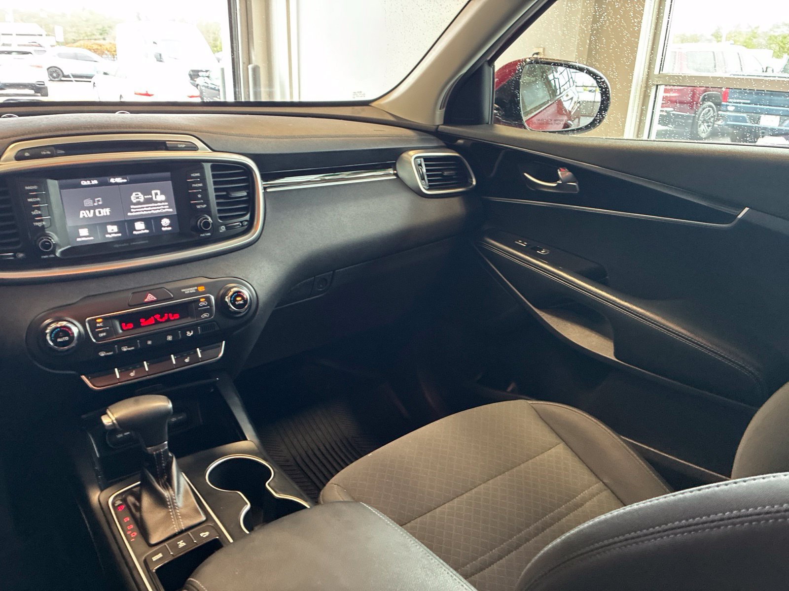 Used 2019 Kia Sorento AWD w/ LX Convenience Package image 24