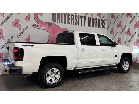 Used 2018 Chevrolet Silverado 1500 LT w/ LT Convenience Package AWD/4WD image 10