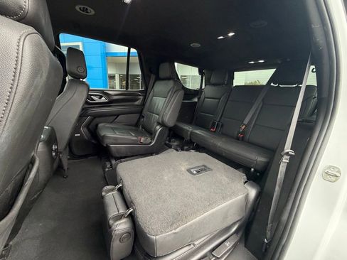 Used 2022 Chevrolet Tahoe Z71 w/ Luxury Package AWD/4WD image 37
