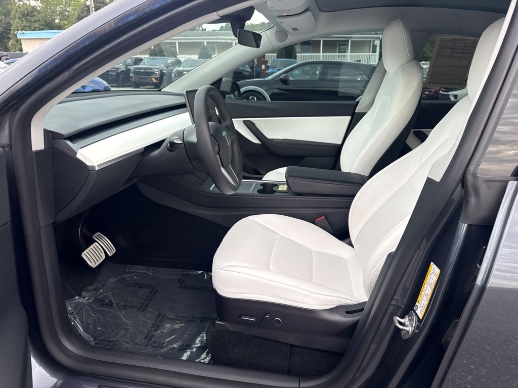 Used 2022 Tesla Model Y Performance AWD/4WD image 9