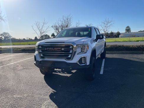 Used 2020 GMC Sierra 1500 SLT w/ SLT Premium Plus Package image 2