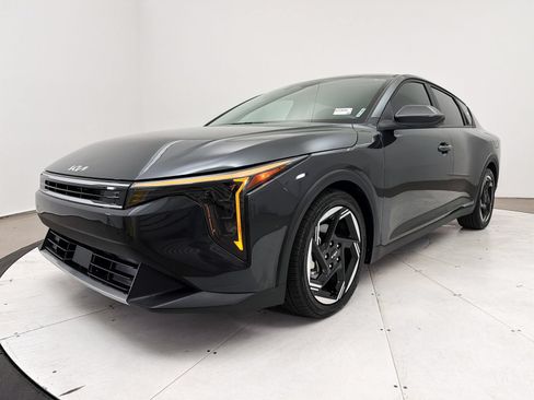 Certified 2025 Kia K4 EX FWD image 11