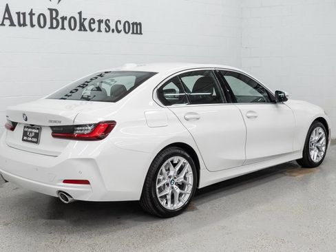 Used 2026 BMW 330i xDrive Sedan w/ Convenience Package AWD/4WD image 36