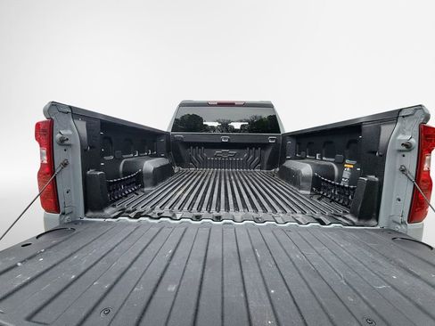 Used 2024 Chevrolet Silverado 1500 LT AWD/4WD image 25