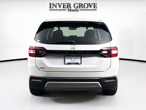 Used 2023 Honda Pilot EX-L image 6