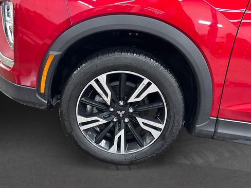 Used 2024 Mitsubishi Eclipse Cross SE image 12