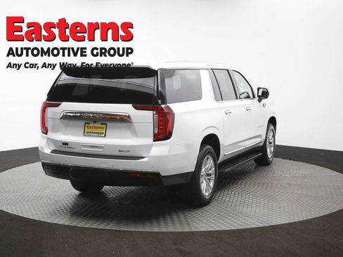 Used 2024 GMC Yukon XL SLT AWD/4WD image 44