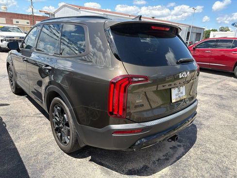Used 2022 Kia Telluride SX w/ SX Prestige Package AWD/4WD image 2