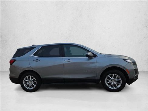 Used 2023 Chevrolet Equinox LT AWD/4WD image 4