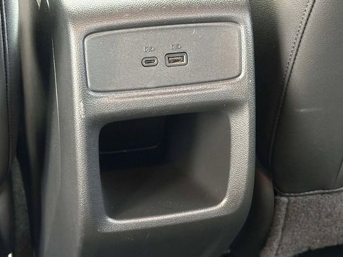 Used 2024 Chevrolet Trax RS FWD image 12