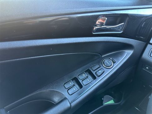 Used 2012 Hyundai Sonata Limited image 11