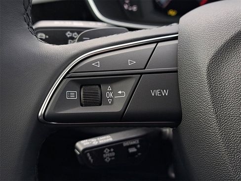 New 2025 Audi Q3 2.0T Premium image 9