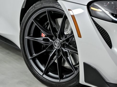 Used 2023 Toyota Supra image 4