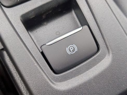 New 2026 Ford Ranger XLT w/ Equipment Group 301A High image 33