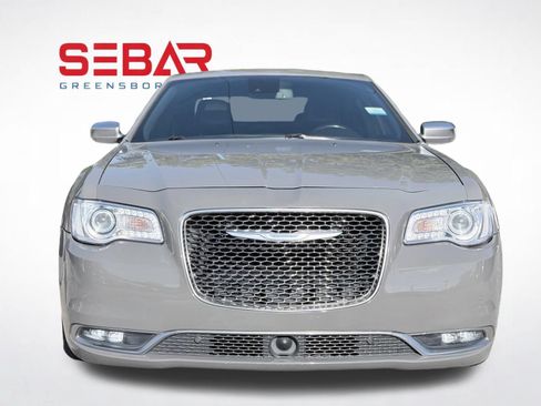 Used 2018 Chrysler 300 C w/ Safetytec Plus Group RWD image 5