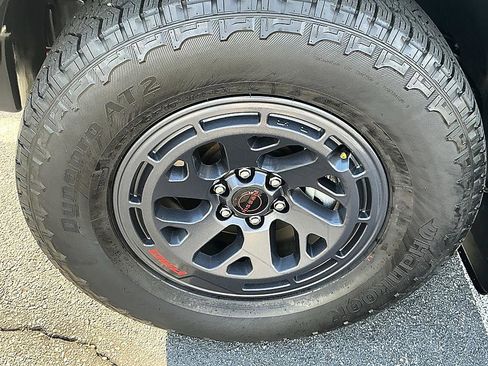 Certified 2025 Nissan Frontier PRO-4X image 7