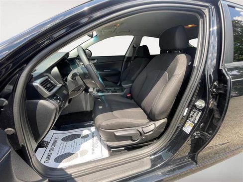 Used 2019 Kia Optima LX w/ LX 17" Wheel Package image 9