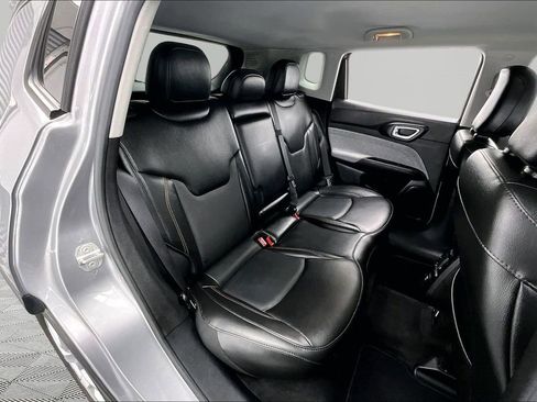 Used 2022 Jeep Compass Latitude AWD/4WD image 27