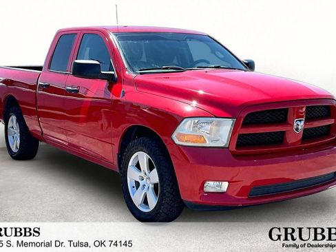 Used 2012 RAM 1500 Express RWD image 1
