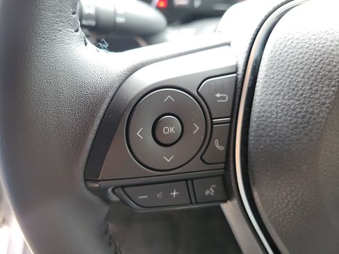 Certified 2025 Toyota RAV4 XLE Premium FWD image 31