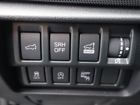 Used 2019 Subaru Forester Limited w/ Popular Package #3 image 19