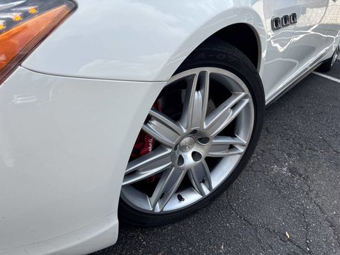Used 2015 Maserati Quattroporte S Q4 AWD/4WD image 6