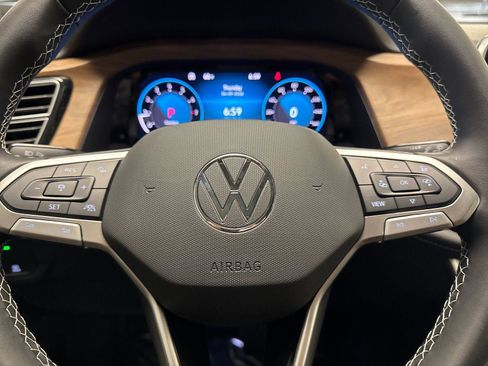 New 2026 Volkswagen Atlas SE image 23