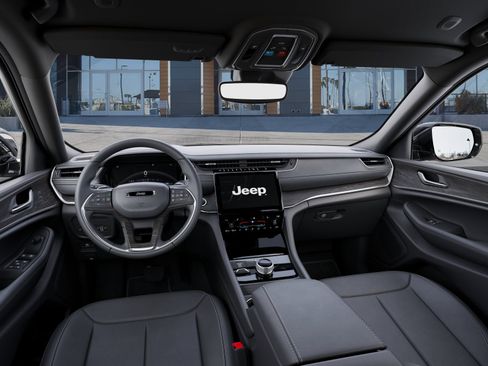 New 2025 Jeep Grand Cherokee L Limited image 14