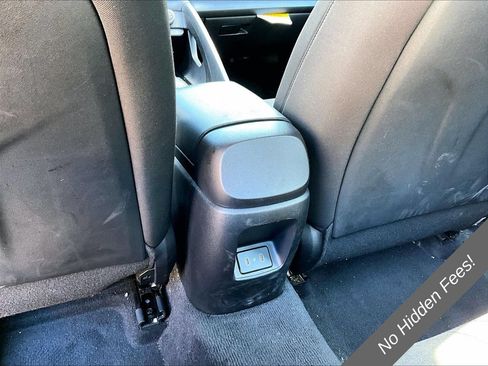 Used 2025 Hyundai Elantra SE FWD image 27