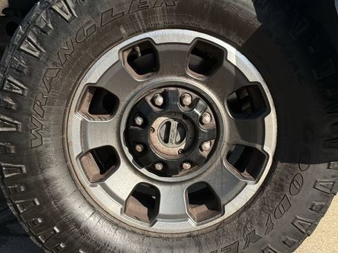 Used 2024 Ford F250 Platinum w/ Tremor Off-Road Package AWD/4WD image 12