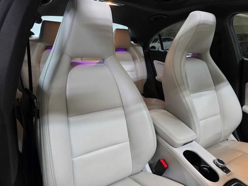 Certified 2018 Mercedes-Benz CLA 250 image 11