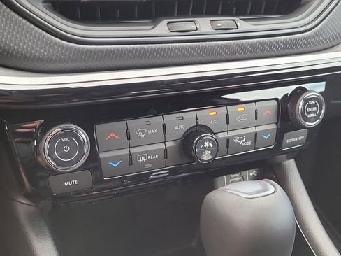 New 2025 Jeep Compass Trailhawk w/ Sun & Sound Group image 23