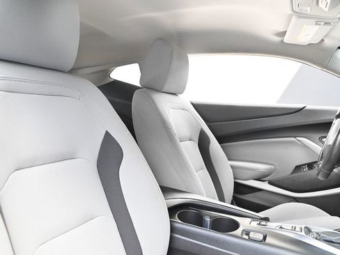 Used 2019 Chevrolet Camaro SS image 16