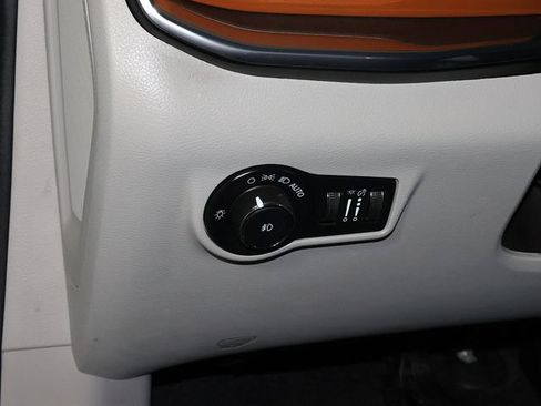 Used 2023 Jeep Compass Limited AWD/4WD image 24