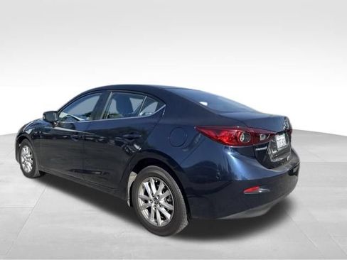 Used 2016 MAZDA MAZDA3 i Sport w/ Preferred Equipment Package FWD image 4