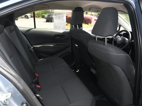 Used 2025 Toyota Corolla LE image 17