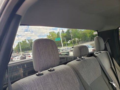 Used 2022 Ford F150 XLT image 33