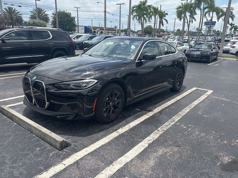 Used 2023 BMW i4 eDrive35 w/ Premium Package RWD image 8
