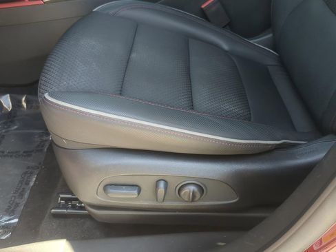 Used 2023 Chevrolet TrailBlazer RS w/ Sun and Liftgate Package FWD image 16