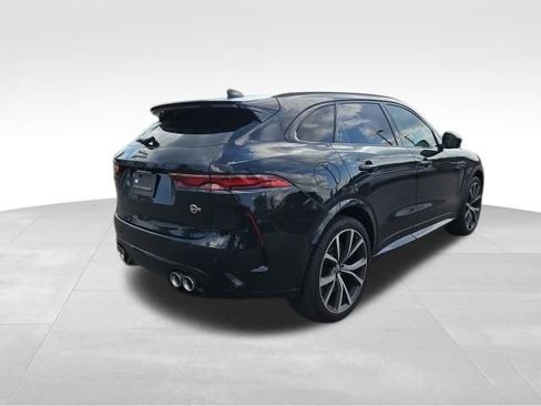 Certified 2024 Jaguar F-PACE SVR AWD/4WD image 5