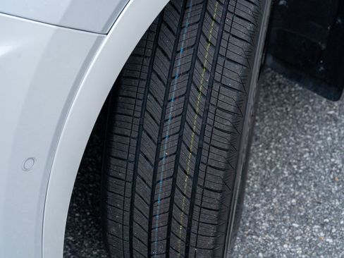 Used 2023 Lexus RX 350 FWD w/ Cold Area Package image 10