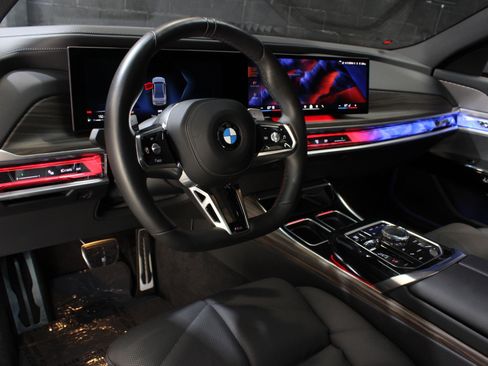 Used 2024 BMW 740i 740i M Sport Package image 28