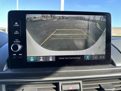 Used 2024 Honda Pilot Touring image 24