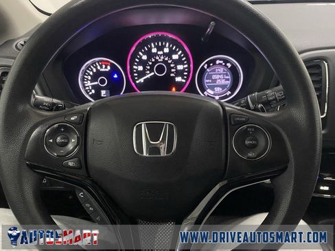 Used 2018 Honda HR-V EX image 11