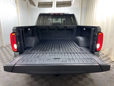 Certified 2022 GMC Sierra 1500 AT4 w/ AT4 Premium Package AWD/4WD image 47