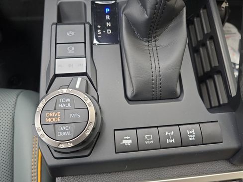 Used 2025 Toyota Tacoma 4x4 Double Cab Hybrid image 27